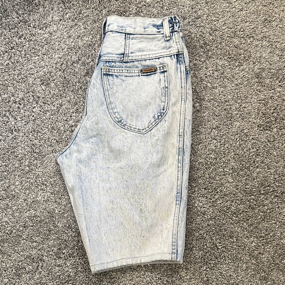 Women’s Vintage Girano Relaxed Jean shorts acid wash